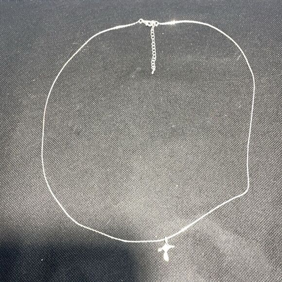 Beautiful necklace with star pendent - Picture 6 of 9
